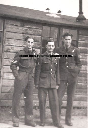 John Stamper and mates, Chipping Warden OTU 1942